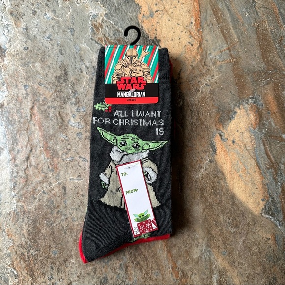 STAR WARS Mandalorian Christmas Crew Socks NWT 2 Pack Grogu Yoda Red and Gray - Picture 1 of 6